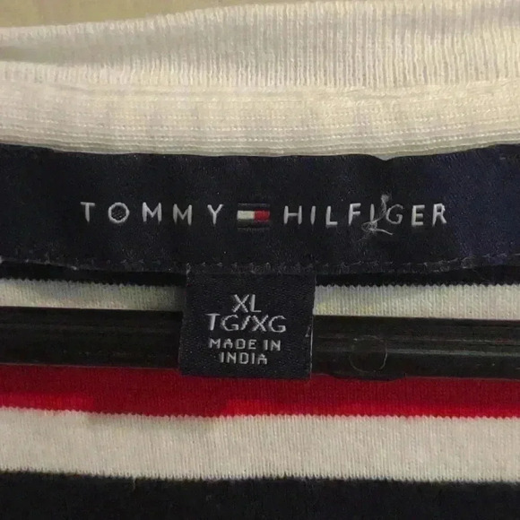 Tommy Hilfiger v-neck stripe short sleeve top size Xlarge - Picture 3 of 4